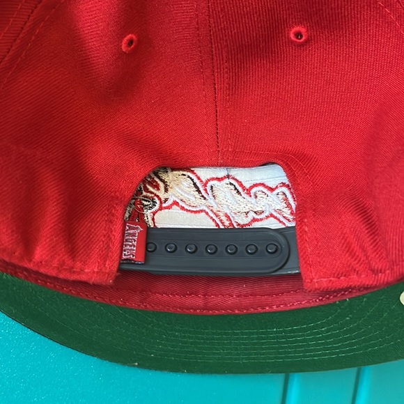 Angels hat - Picture 3 of 4